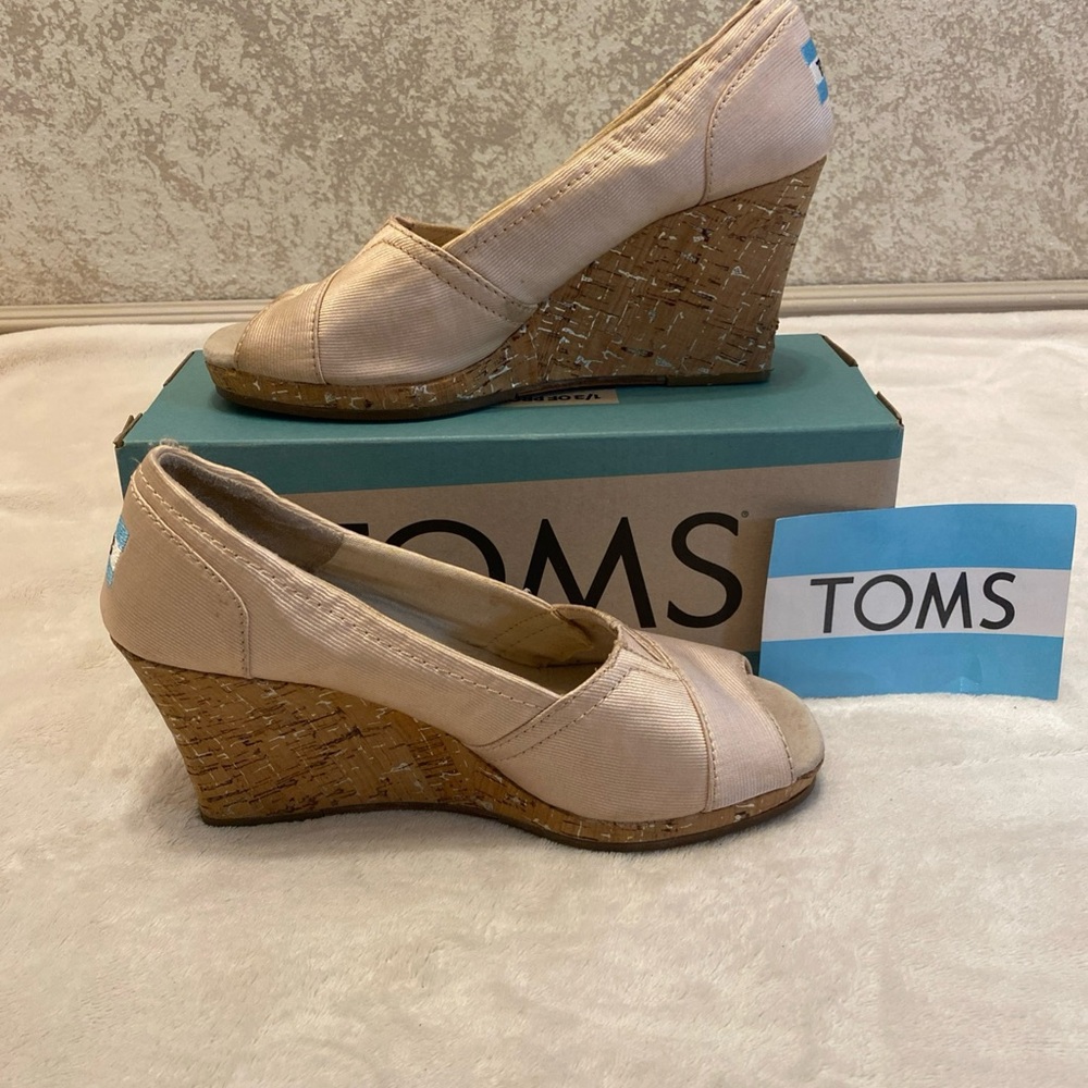 TOMS Champagne Blush Cork Wedge Shoes